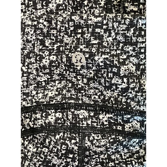 Lululemon Sole Training Mesh Crop Leggings 22" Daisy Dust Floral Black 6 - Picture 6 of 11